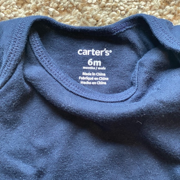 4 piece Baby Carter’s onesie set size 6 month. - Picture 9 of 9